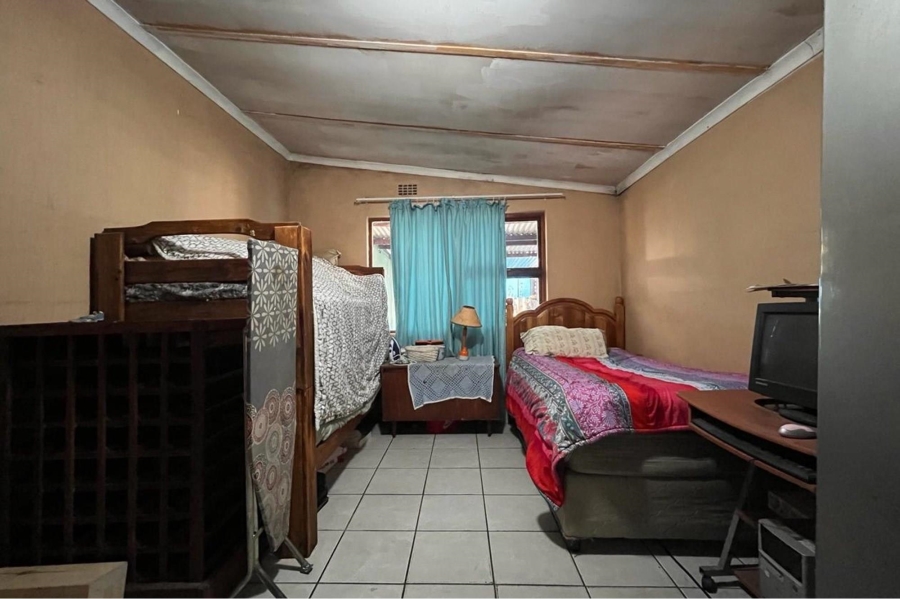 2 Bedroom Property for Sale in Kalkfontein Western Cape